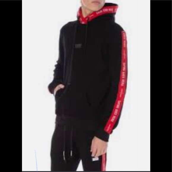 Well Known Hoodie - Picture 2 of 13